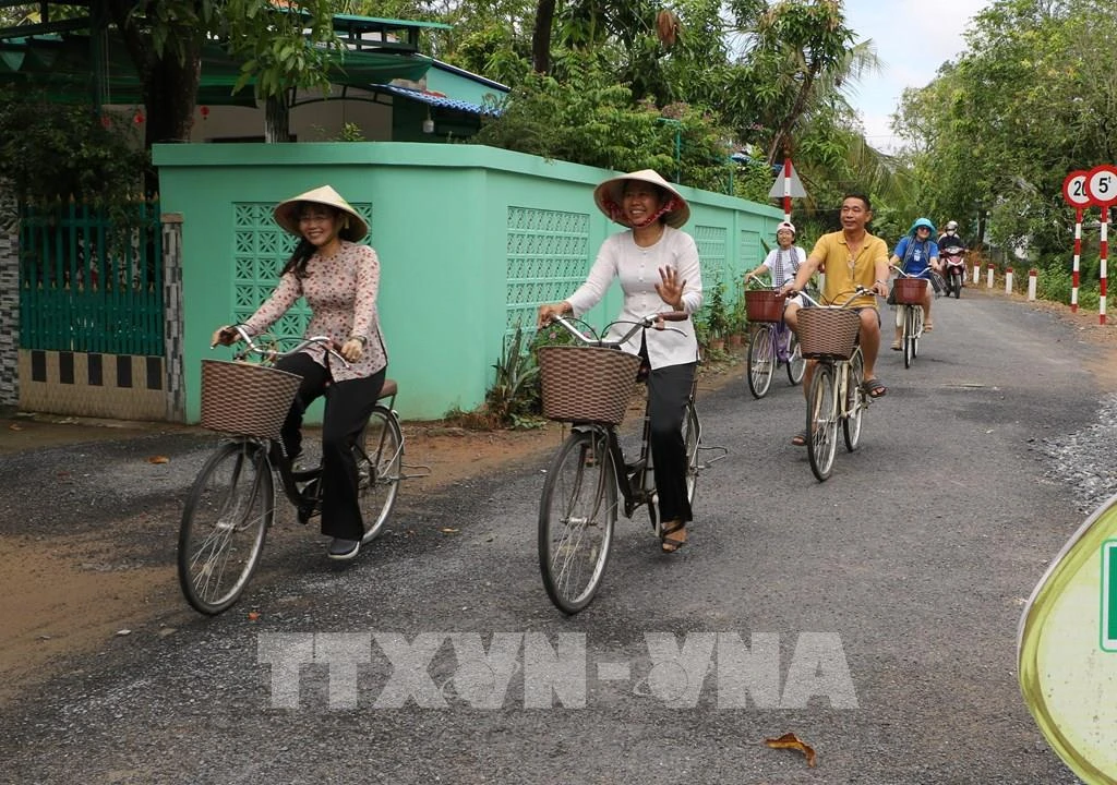 Về Đồng Tháp hòa mình vào nhịp sống miệt vườn yên bình - Hình 1