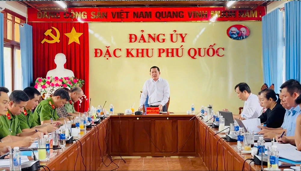 Ông Đinh Văn Nơi yêu cầu rà soát đất rừng Phú Quốc, xử lý nghiêm vi phạm - Hình 1