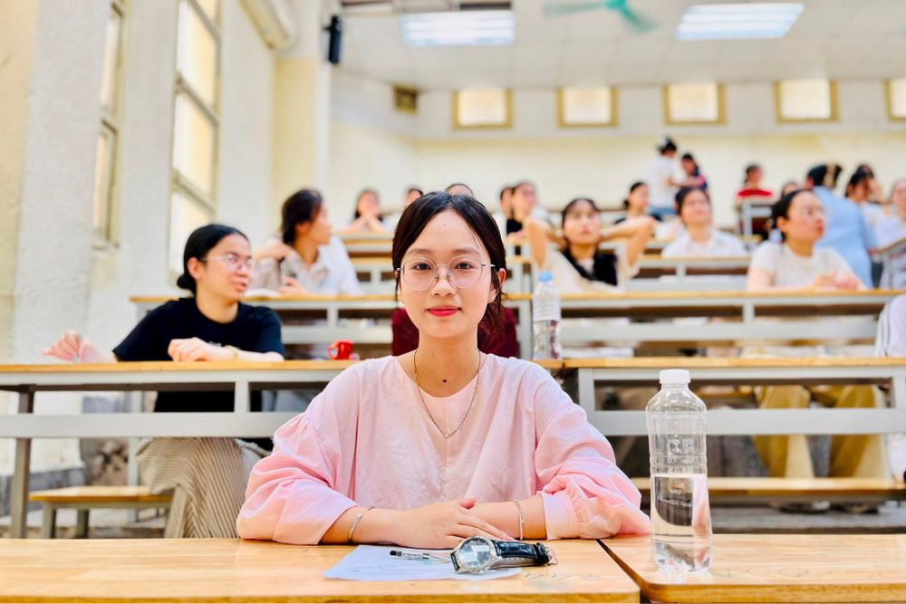 Tuyển sinh đại học 2026: Dự báo điểm chuẩn biến động nhẹ - Hình 2