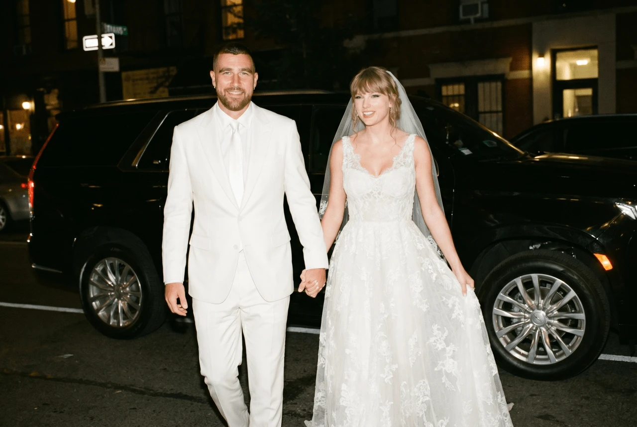 Chỉ có 4 từ để nói về siêu đám cưới của Taylor Swift và chồng cầu thủ: Tràn ngập ảnh chế - Hình 4