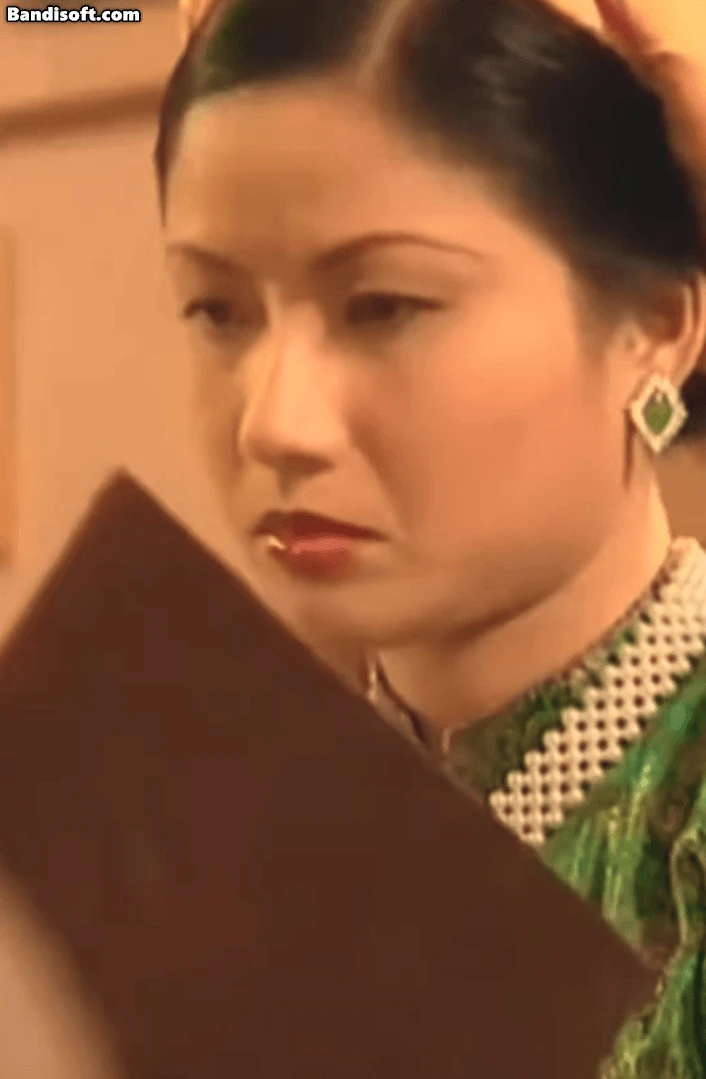 Mỹ nhân Việt đẹp đến mức ai không biết còn tưởng Hoàng hậu thật: Visual xé sử bước ra, diễn chuẩn hơn sách giáo khoa - Hình 2