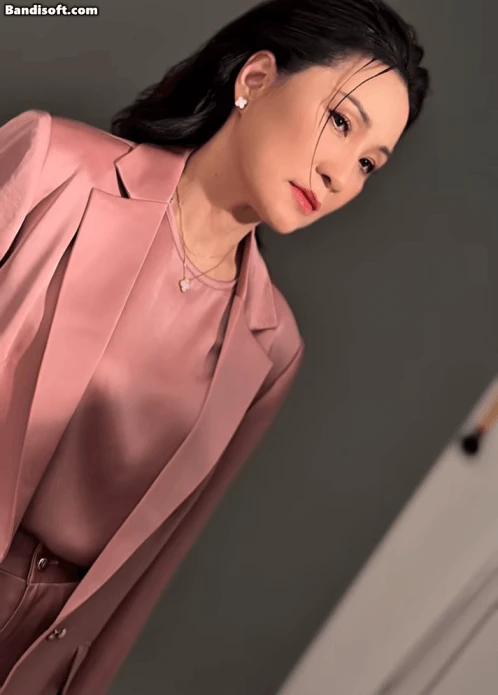 U70 trẻ đẹp cỡ này cả Việt Nam hiếm như nước giữa sa mạc: Đồng nghiệp cũng ngỡ ngàng, vừa ngắm vừa ước - Hình 8