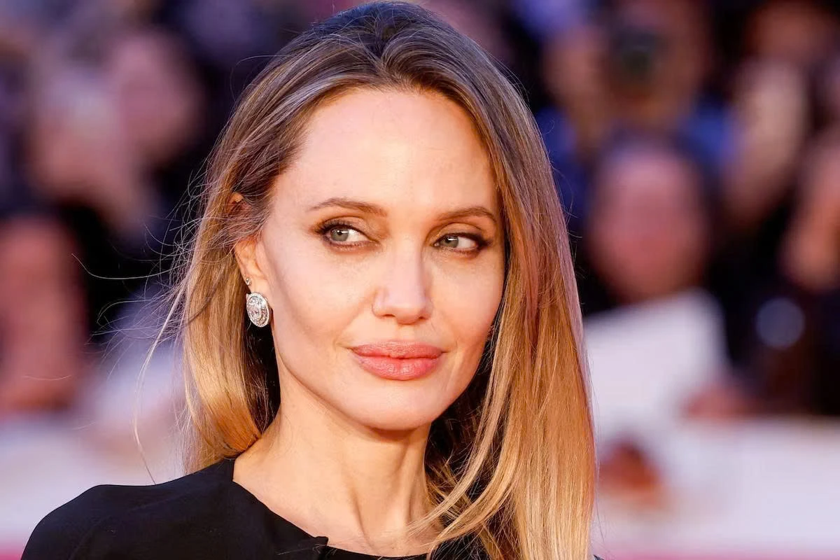 Angelina Jolie quyết phân định rõ chuyện tài chính với Brad Pitt - Hình 1
