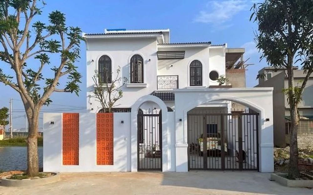 Hướng dẫn chọn màu sắc, chất liệu cổng nhà hợp bản mệnh gia chủ - Hình 2