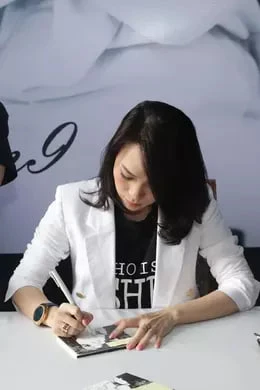 Nữ ca sĩ Việt đầu tiên tổ chức tour quảng bá album: 3 lần làm nên lịch sử ở Mỹ Đình, vị thế hơn 25 năm chưa lung lay - Hình 4
