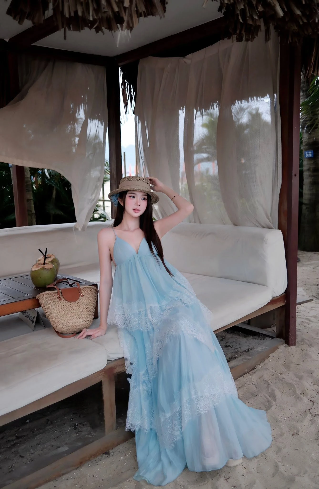 Thổi bùng nét cá tính đầy dịu dàng với trang phục pastel - Hình 1