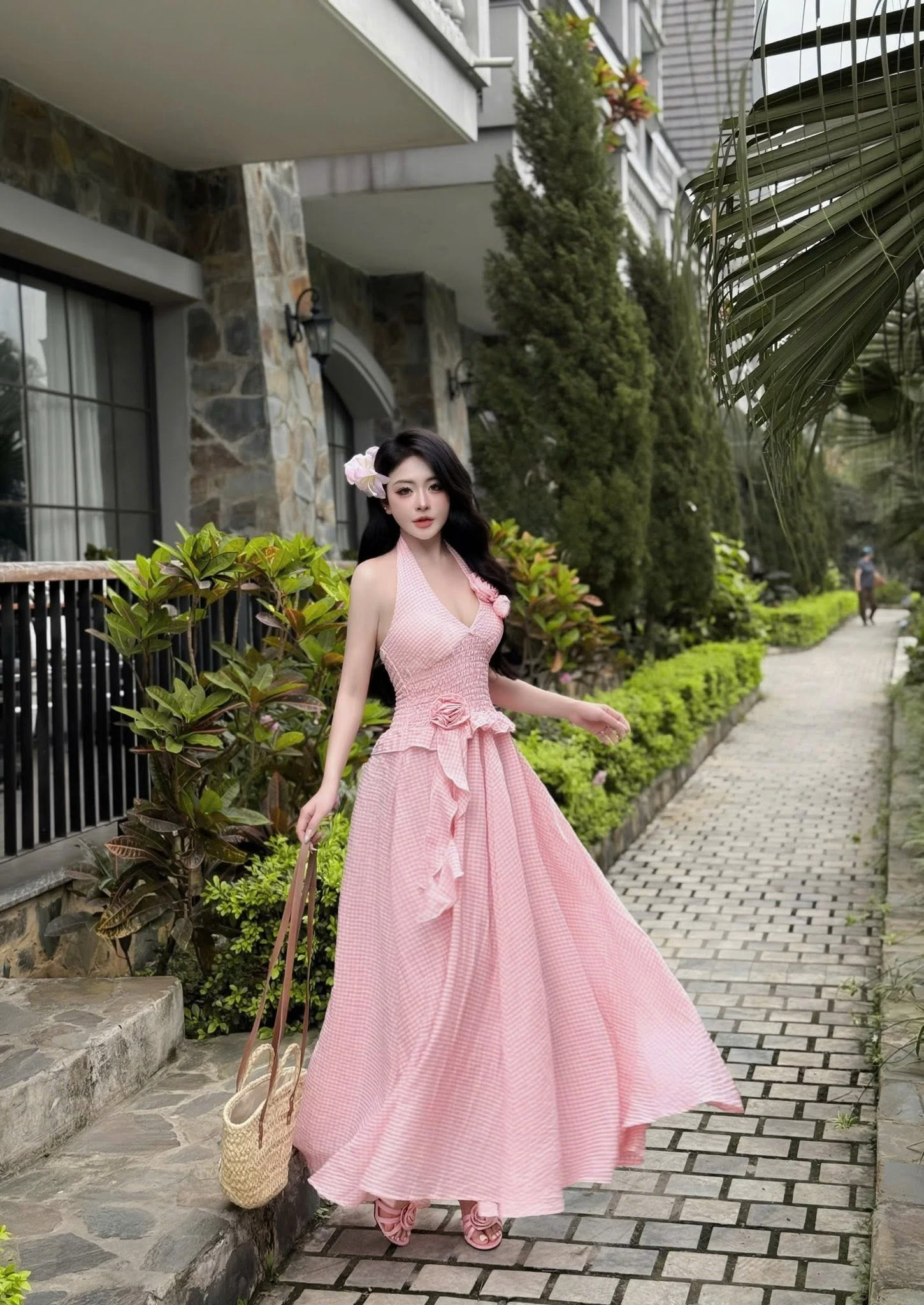 Thổi bùng nét cá tính đầy dịu dàng với trang phục pastel - Hình 4