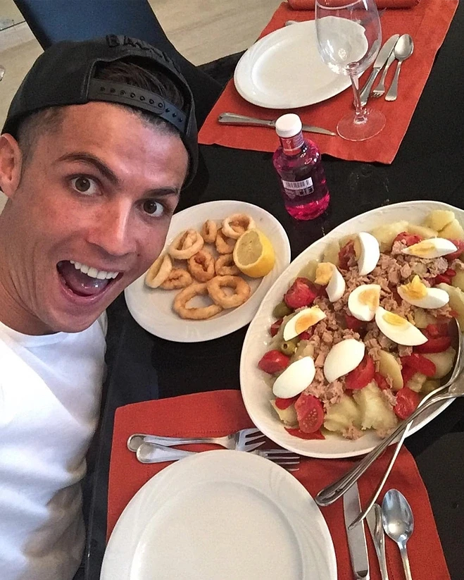 Bữa ăn quan trọng nhất của Ronaldo - Hình 5