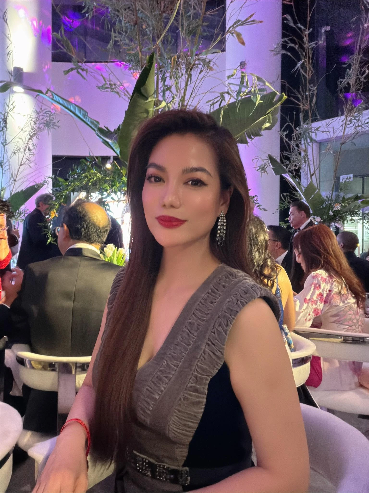 Thuỳ Tiên và Trương Ngọc Ánh chung số phận - Hình 4