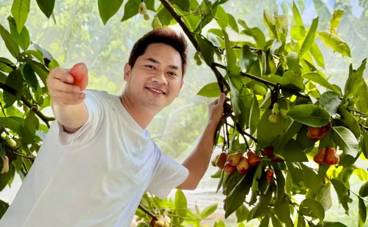 Diễn viên Minh Luân ở tuổi 41: Sống kín tiếng, vui thú điền viên với cơ ngơi 20.000 m² - Hình 1