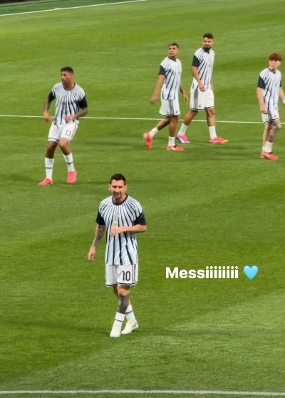 Huyền Baby bay sang tận Mỹ để nhìn Messi ở cự ly gần, lên đồ ít vải gái 18 thấy còn sợ thua - Hình 4