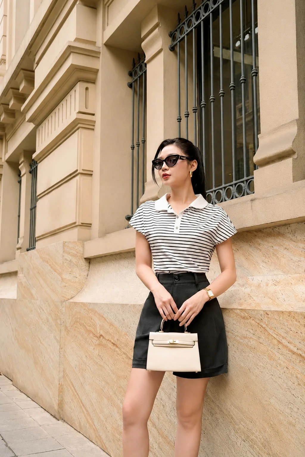 Kính mắt mèo: Bí quyết nâng tầm phong cách dạo phố thời thượng - Hình 5