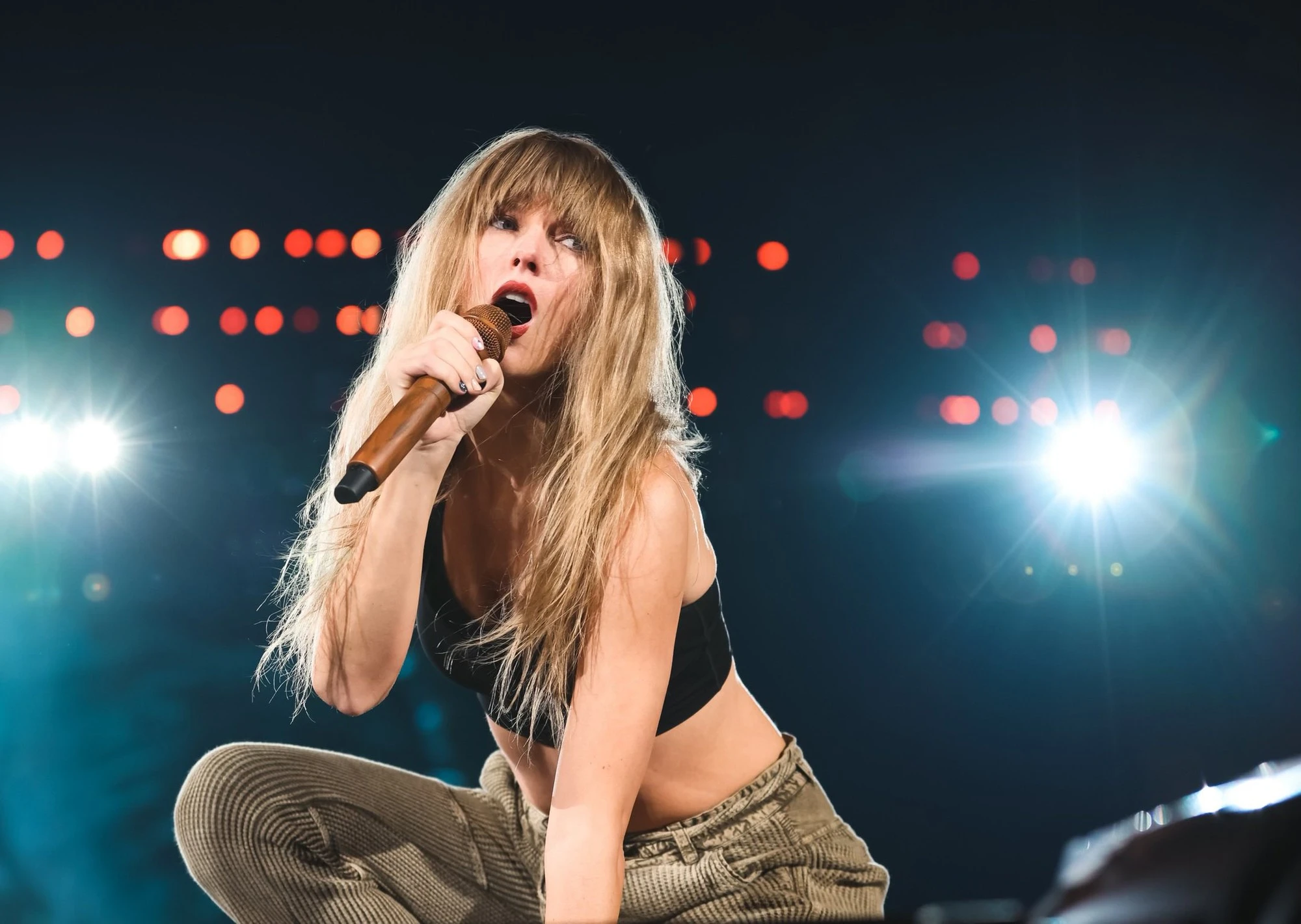 Taylor Swift kỹ đến mức này để bảo vệ khối tài sản 2 tỷ USD! - Hình 4