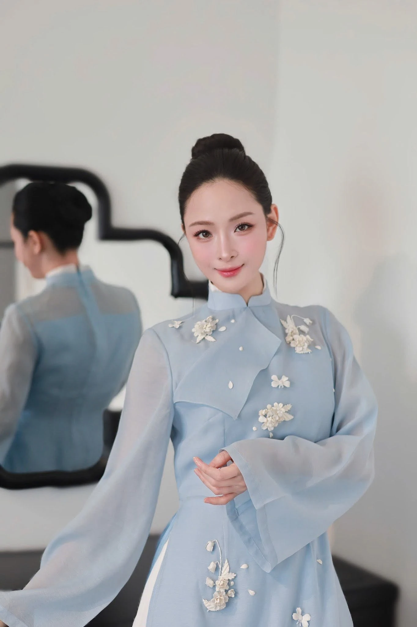 Trương Hồ Phương Nga hiện tại - Hình 3