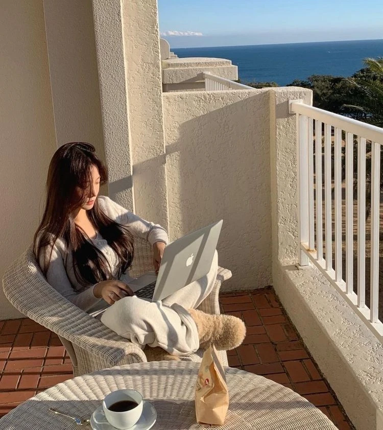 Work from anywhere là gì mà chỉ có người đi làm đủ xịn mới đu được? - Hình 1