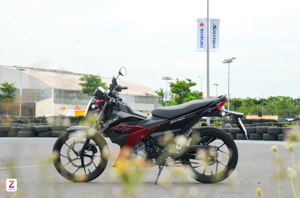 Xe côn tay Suzuki Satria giá gần 60 triệu đồng dành cho ai? - Hình 1