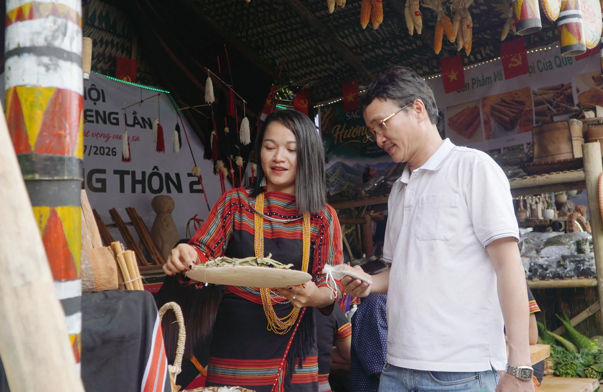 Để hương quế Trà Leng bay xa... - Hình 2