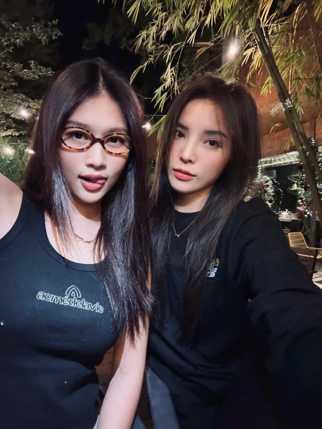 Hoa hậu Kỳ Duyên công khai ảnh hẹn hò Đoàn Thiên Ân - Hình 7