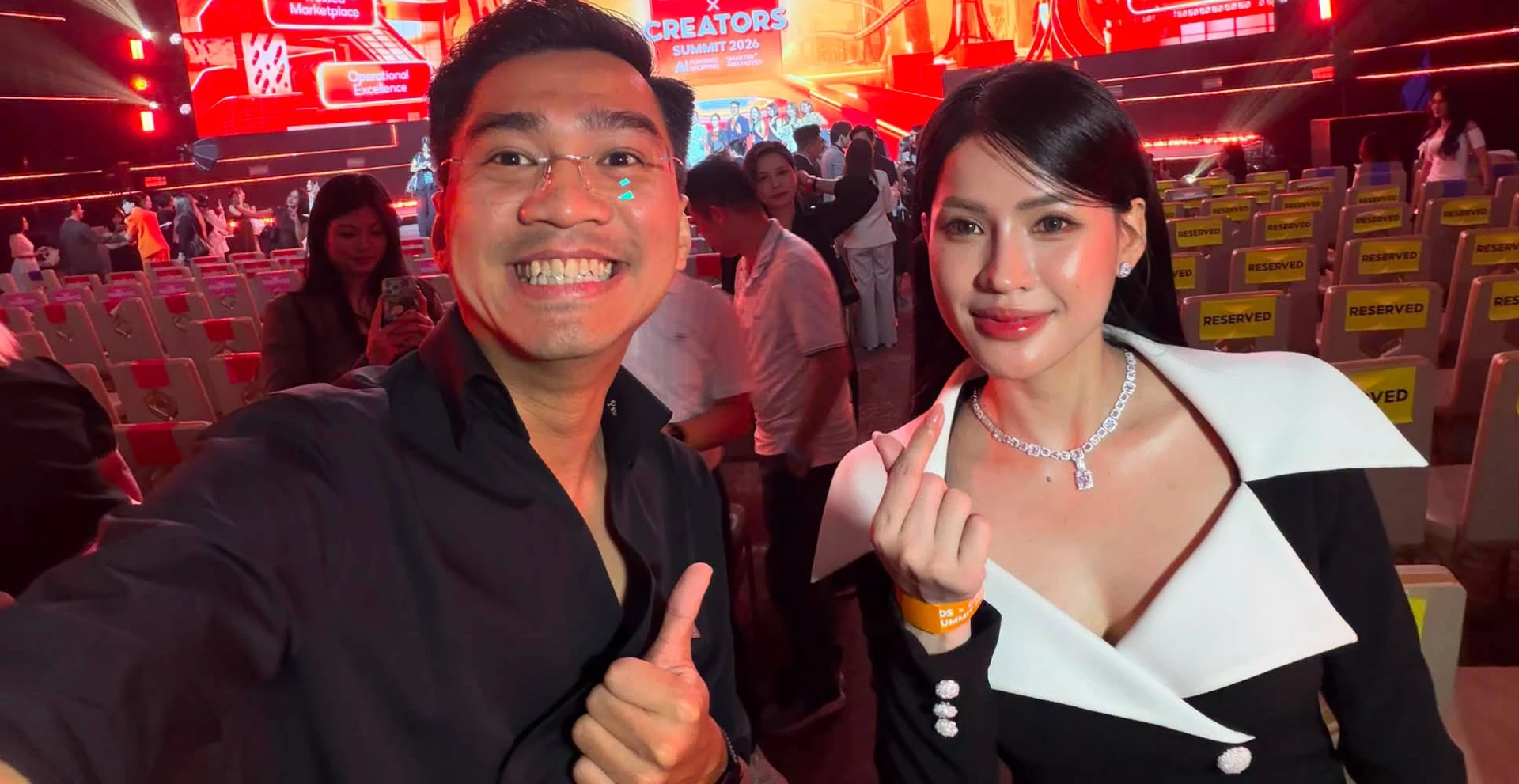 Người nổi tiếng mở chuỗi bánh mì, giặt ủi ở TP.HCM, Hà Nội: Từng trắng tay bán xe máy trả nợ, cưới vợ về vẫn ở nhà thuê - Hình 4