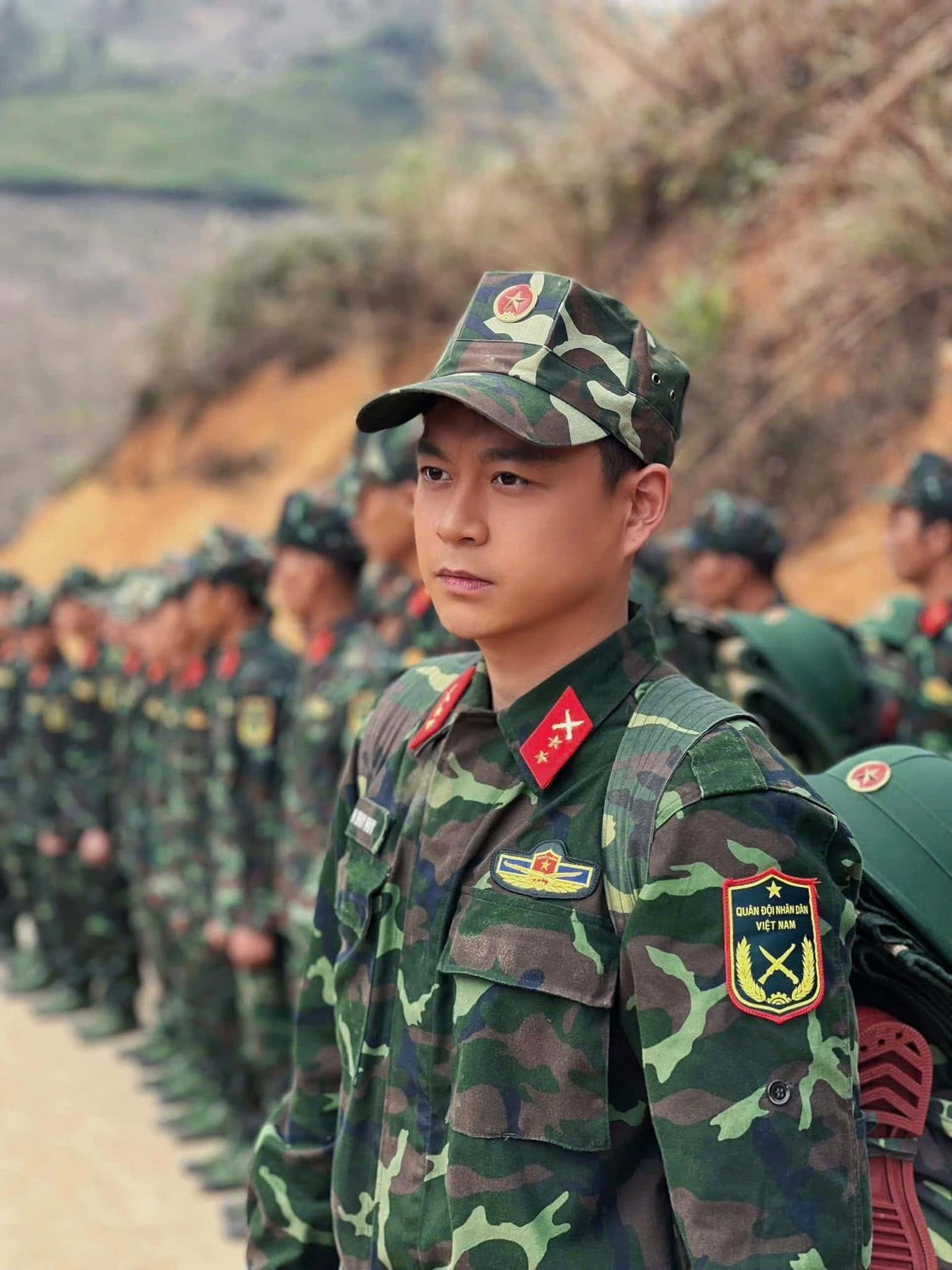 Hai con của NSND Hoàng Dũng: Người là giám đốc, người chuyên đóng phim VTV - Hình 3