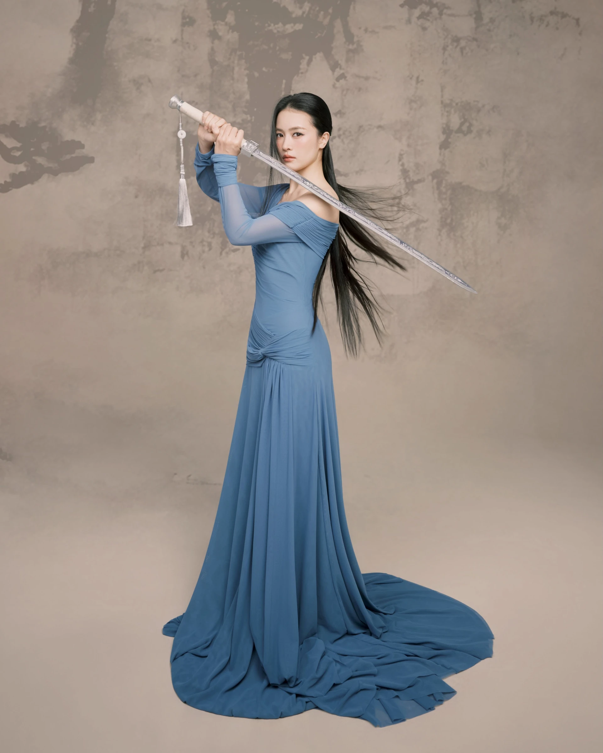 Không ai nhận ra con gái Trương Ngọc Ánh: Visual hao hao Đông Nhi và Lan Ngọc, 10 điểm từ mặt đến dáng - Hình 4