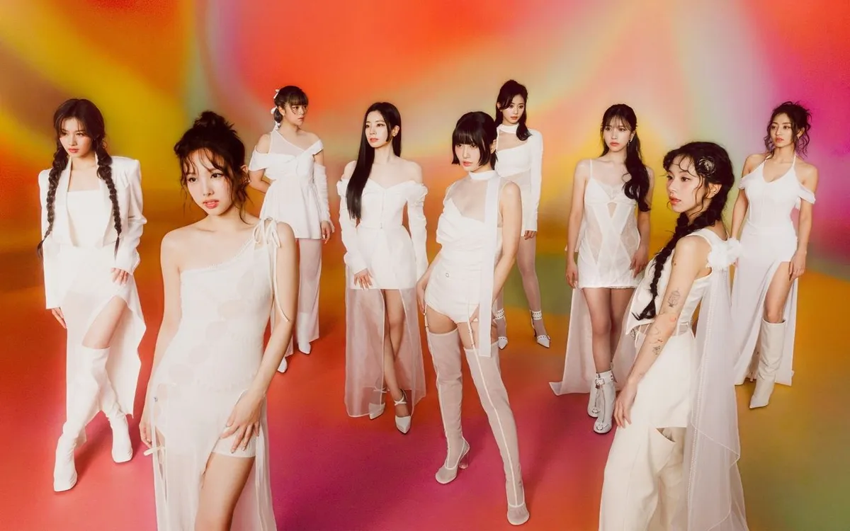 Liệu TWICE có đi theo con đường của BLACKPINK? - Hình 1