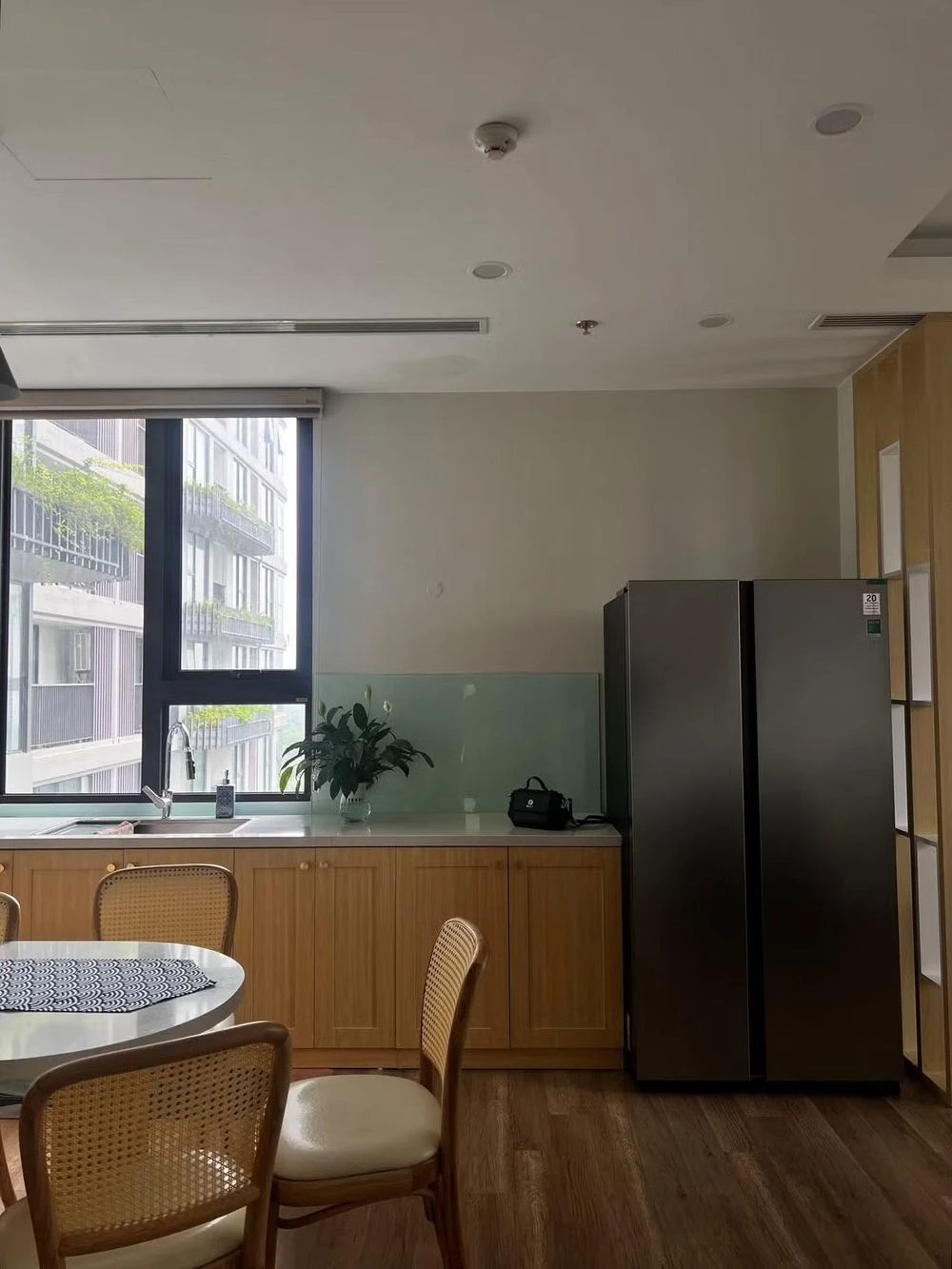 Sự thay đổi của căn hộ cho ba thế hệ trước và sau khi cải tạo - Hình 3