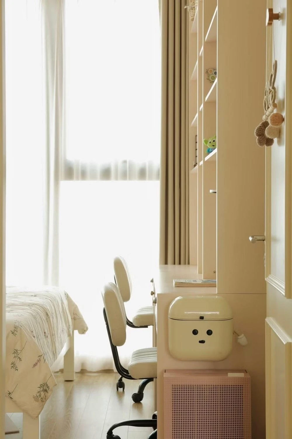 Sự thay đổi của căn hộ cho ba thế hệ trước và sau khi cải tạo - Hình 40