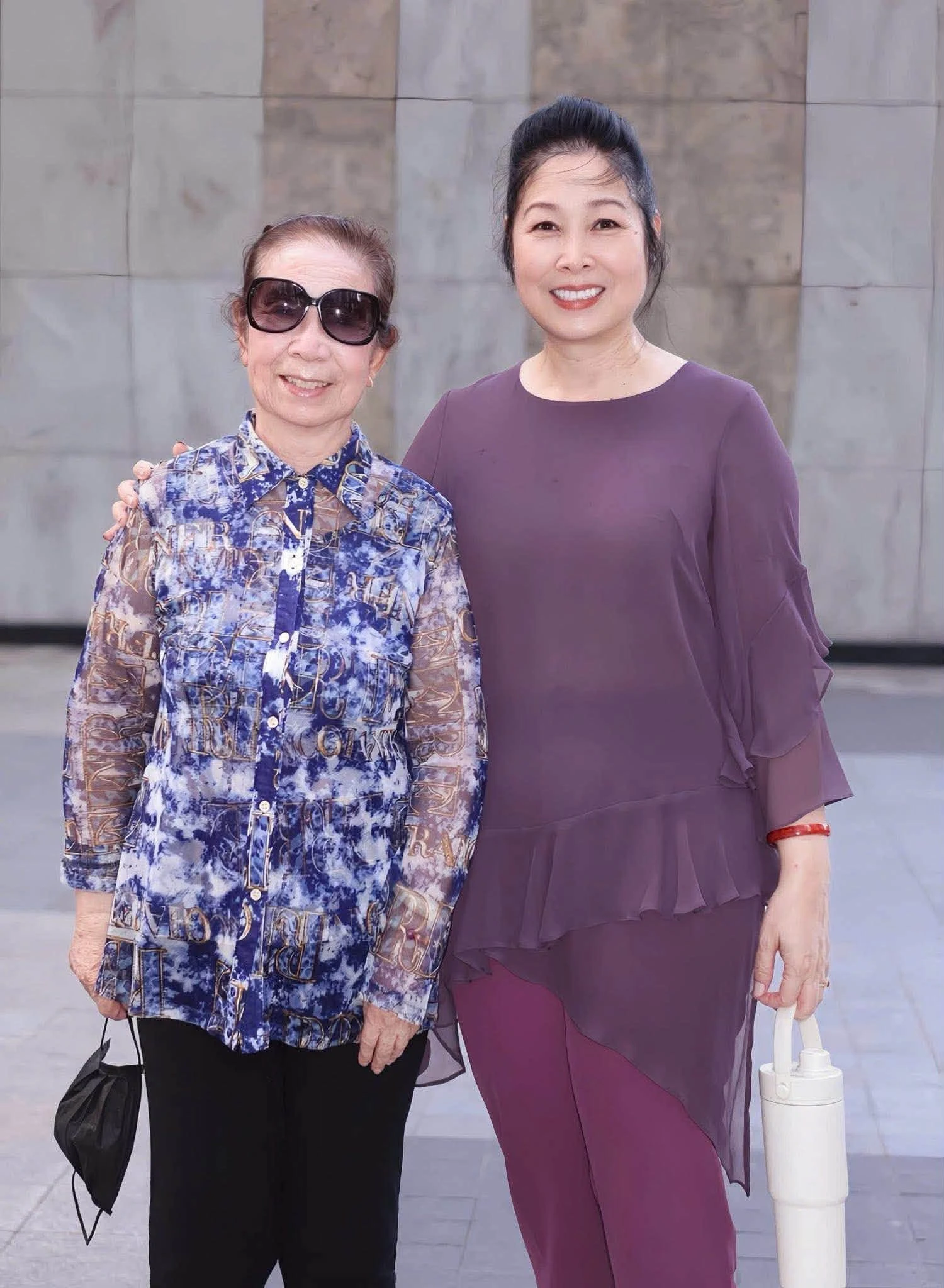 Bữa cơm đầm ấm của NSND Trà Giang, Hồng Vân phẫn nộ vì ảnh bị dùng quảng cáo trái phép - Hình 1