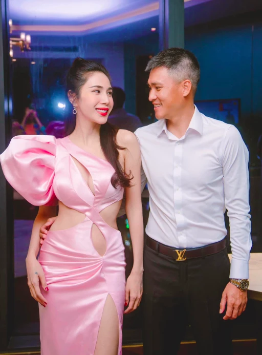 Từ ca sĩ, CEO đến á hậu cùng tên Thủy Tiên nổi tiếng nhất showbiz Việt - Hình 2