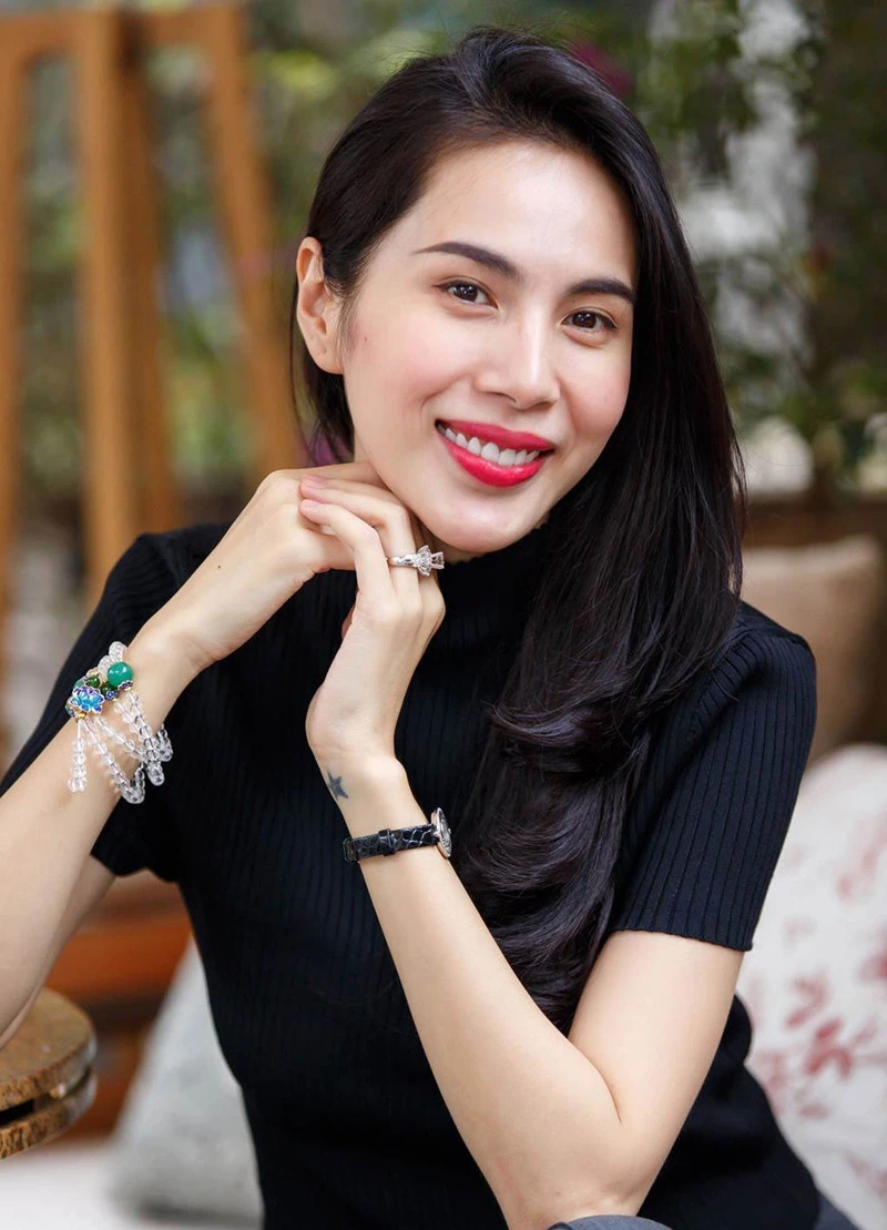 Từ ca sĩ, CEO đến á hậu cùng tên Thủy Tiên nổi tiếng nhất showbiz Việt - Hình 1