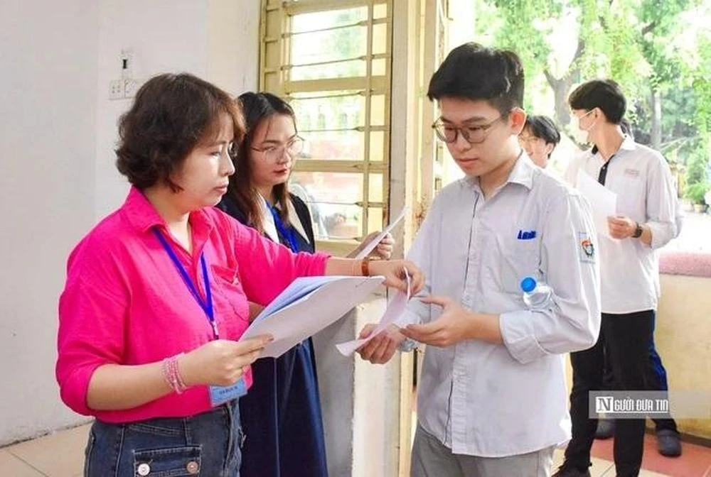 Bộ GD&ĐT lên tiếng về thông tin Lịch sử là môn tự chọn ở THPT - Hình 1