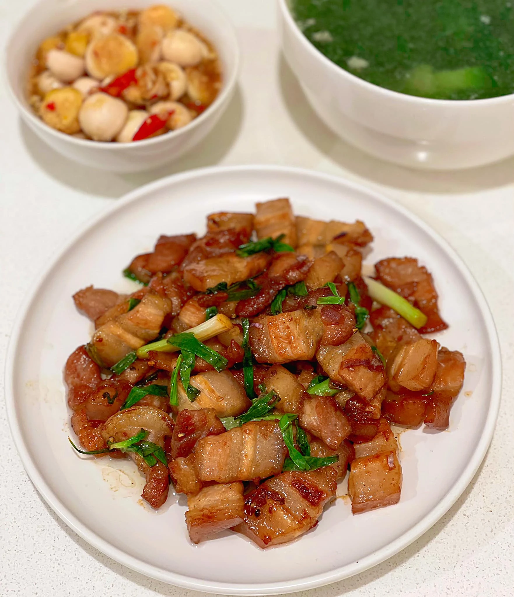 Cùng 1 công thức, tại sao thịt rang cháy cạnh ngoài hàng luôn ngon hơn, sai lầm nằm ở bước đầu tiên - Hình 2