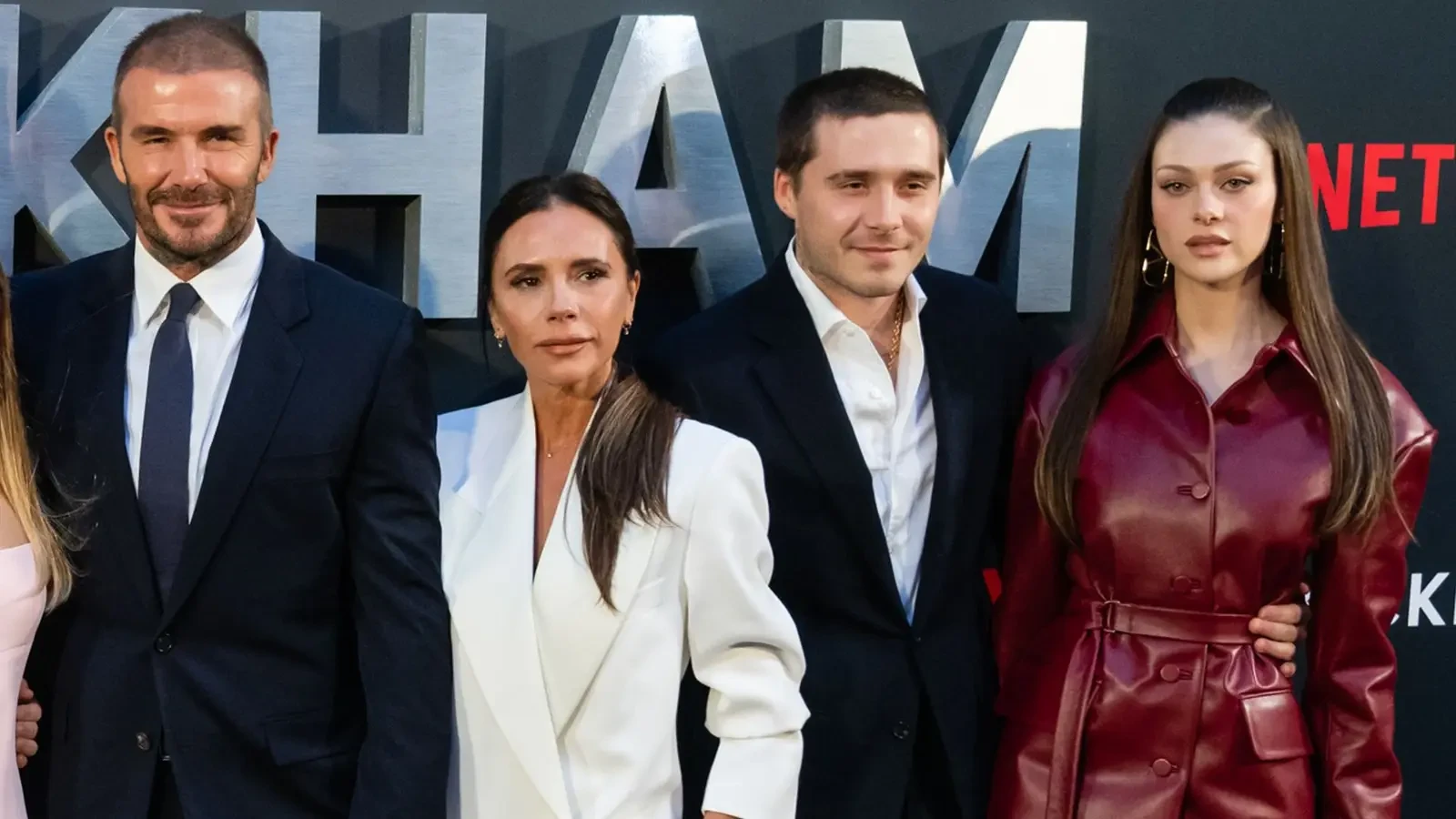 Gia đình Beckham đã bất hòa nhiều năm, một khoảnh khắc của Victoria là giọt nước tràn ly làm bùng nổ mâu thuẫn - Hình 1
