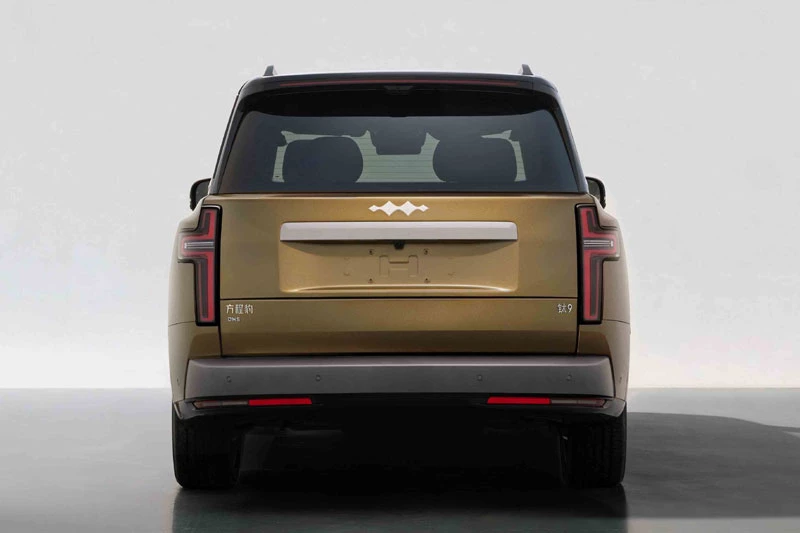 SUV địa hình dài gần 5,3 mét, di chuyển 310km không cần đổ xăng, giá chưa tới 900 triệu đồng - Hình 5