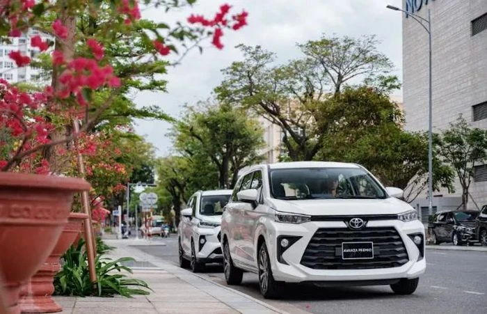 Toyota Avanza Premio: Chiếc xe đô thị đa năng - Hình 1