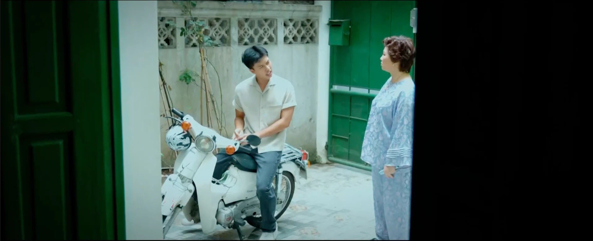 Mùa hè năm ấy - Tập 4: Phương bối rối khi lần đầu được Khánh nắm tay - Hình 7
