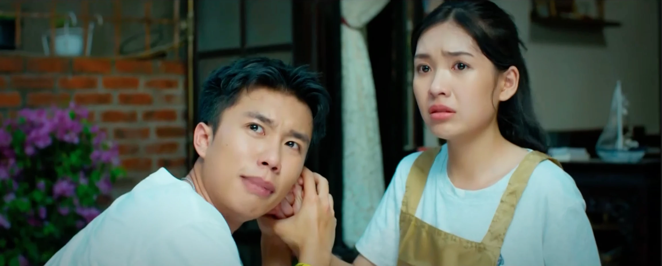 Mùa hè năm ấy - Tập 4: Phương bối rối khi lần đầu được Khánh nắm tay - Hình 22