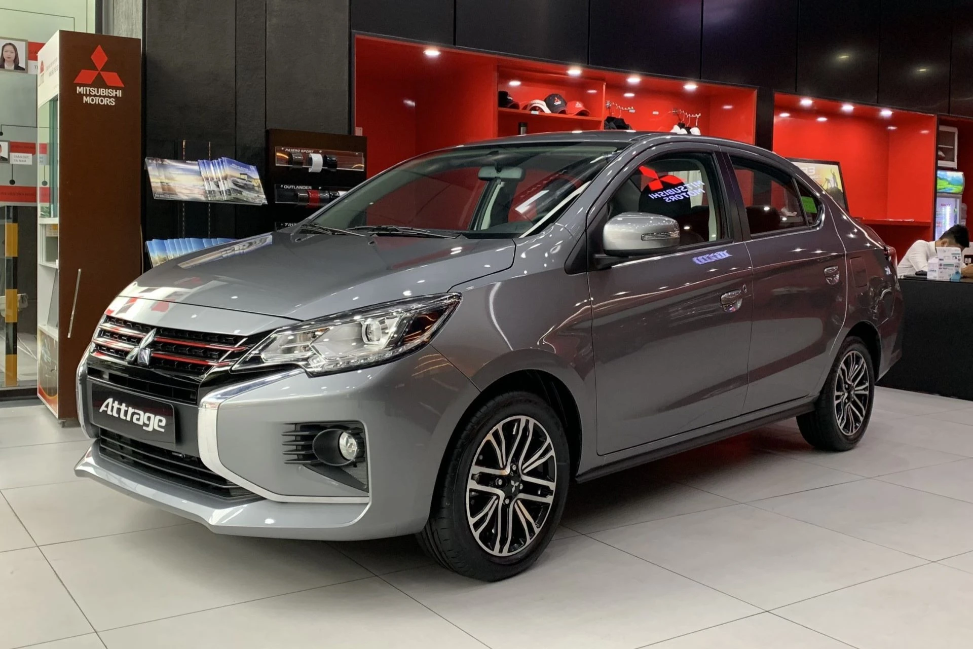 Phân khúc sedan cỡ B tháng 7: Honda City giữ ngôi đầu, Toyota Vios vượt Mazda2 - Hình 5