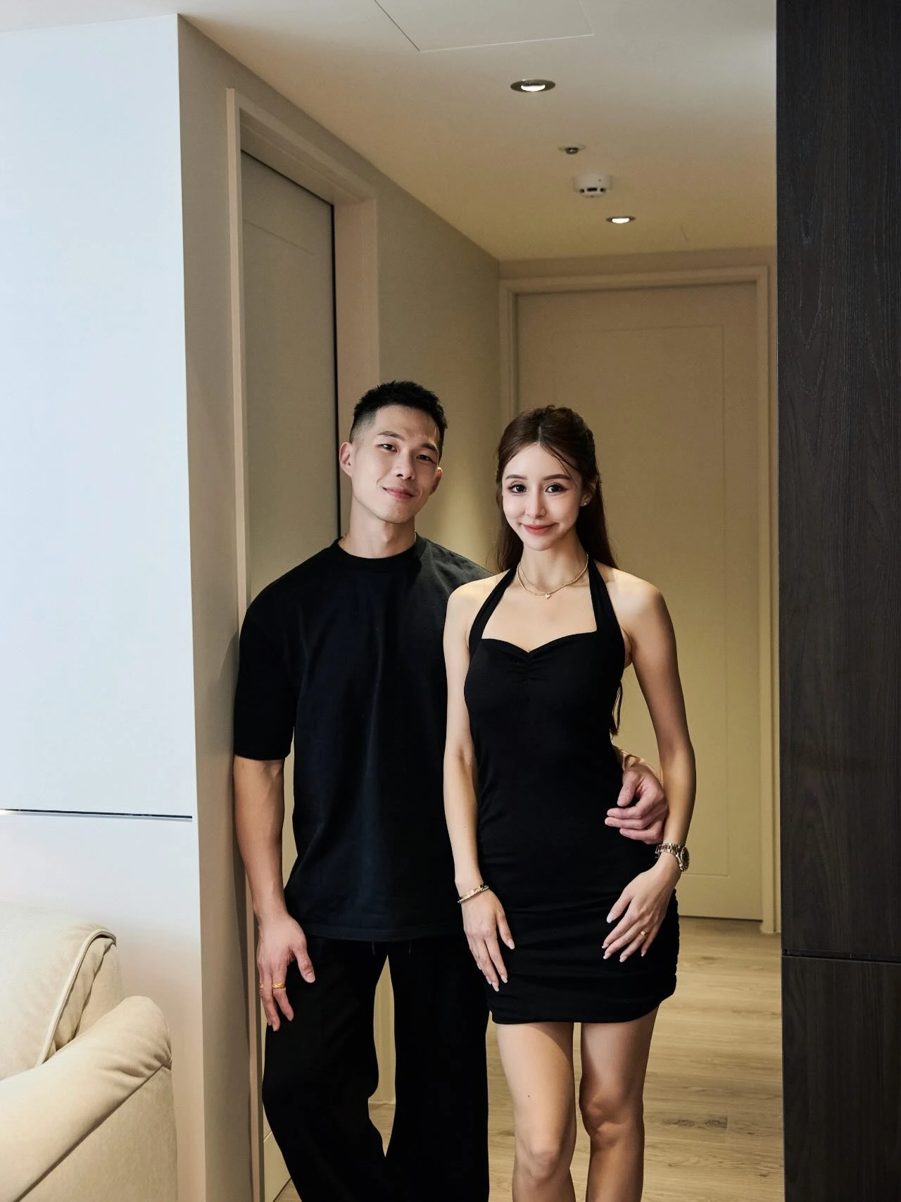 Tiếp viên hàng không SN 1991 được gọi là mỹ nhân nghìn năm có một: Giờ ra sao sau 9 năm nổi tiếng? - Hình 9