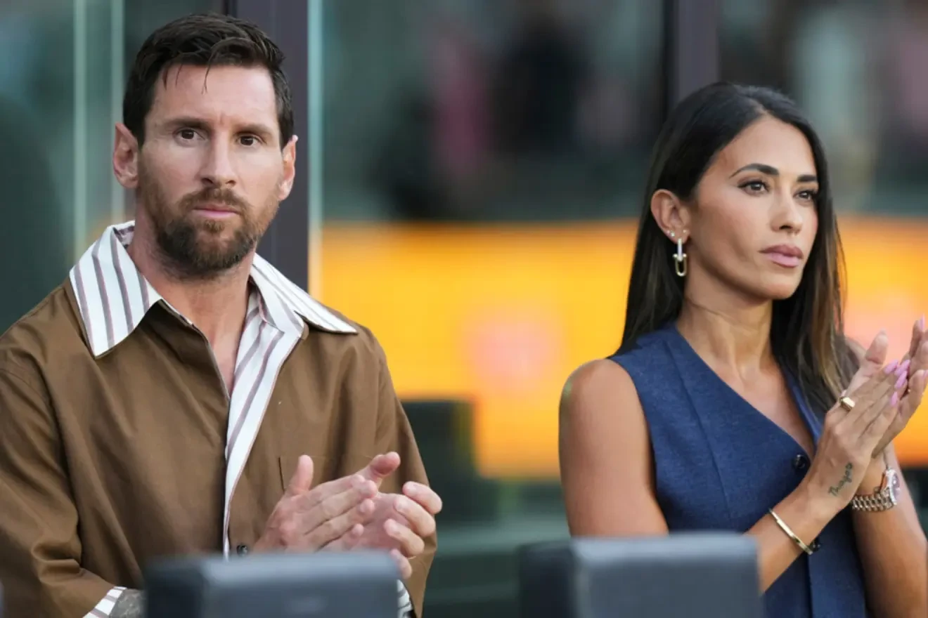 Cử chỉ tinh tế của Antonela dành cho Messi sau bức thư gửi cha - Hình 1