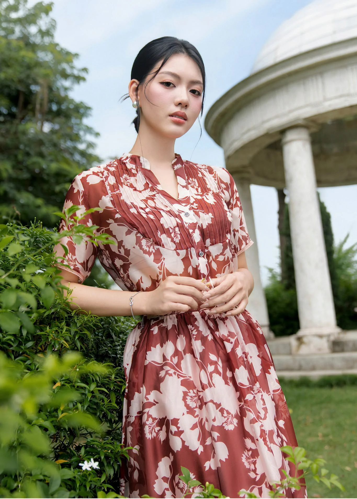 Sức sống mới của họa tiết chấm bi, họa tiết hoa lá cổ điển - Hình 3