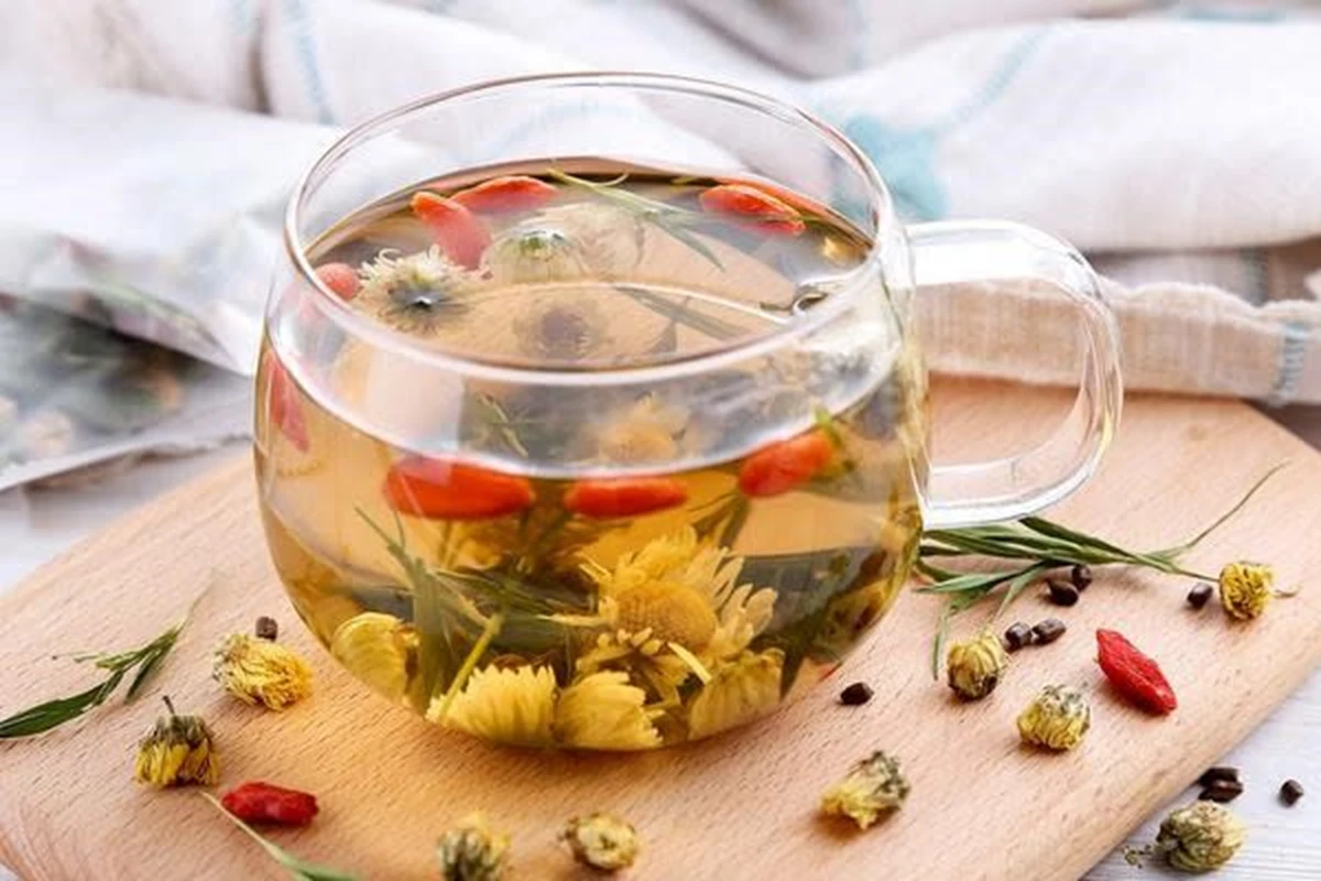 Uống trà hoa cúc mỗi ngày để thải độc gan, 6 tháng sau người đàn ông nhận kết quả bất ngờ - Hình 2