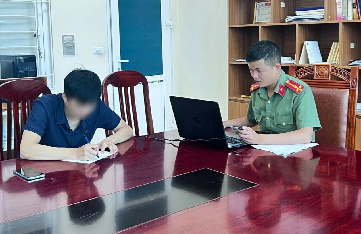 Bóc gỡ 16 tài khoản mạng xã hội đăng tải, bình luận nội dung xuyên tạc - Hình 1