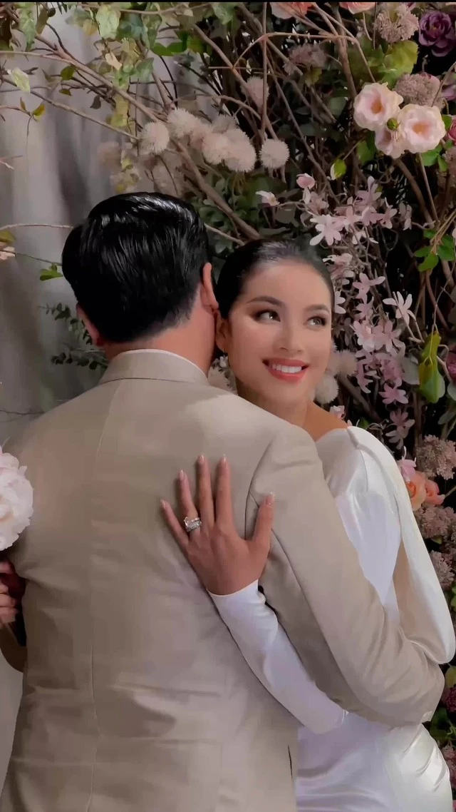 Hoa hậu đẹp bậc nhất Việt Nam bỏ showbiz sinh 2 con cho đại gia bí ẩn, giờ làm tổ chức đám cưới ở Mỹ - Hình 3