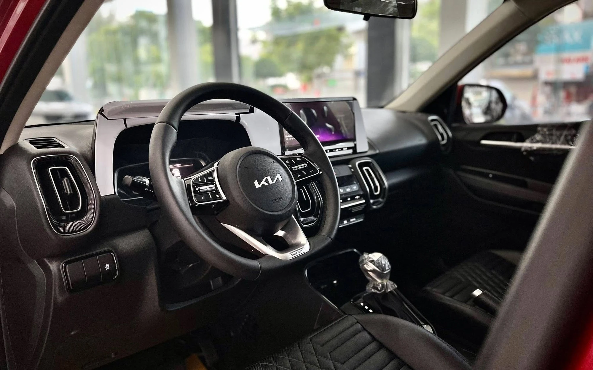 Lý do giá lăn bánh Kia Sonet tiếp tục giảm kỷ lục, SUV cỡ nhỏ chỉ ngang Kia Morning, Hyundai Grand i10 - Hình 3