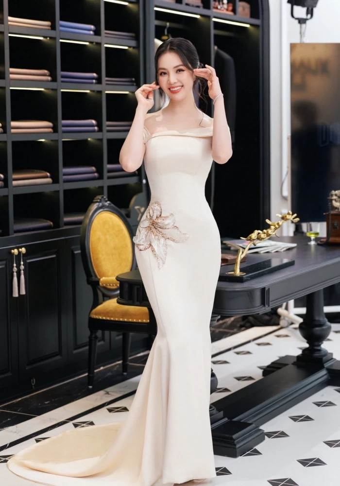 MC Thụy Vân VTV tuổi 40 nhan sắc rạng rỡ, viên mãn với cuộc hôn nhân kín tiếng - Hình 5