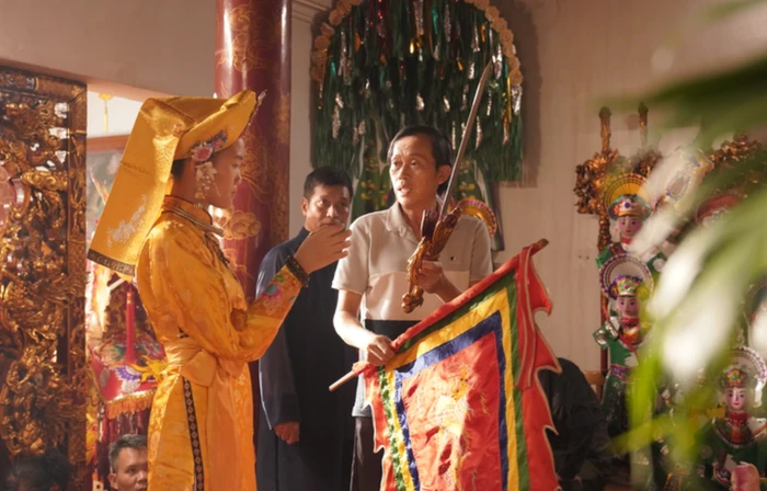 NSƯT Hoài Linh trở lại đường đua - Hình 2