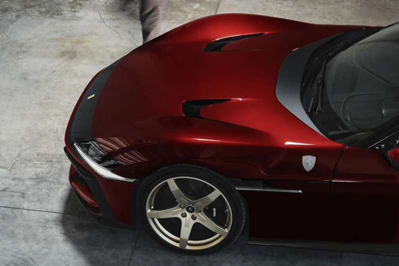 Siêu xe Ferrari công suất 830 mã lực, giới hạn 1.499 chiếc trên toàn cầu, giá gần 35 tỷ đồng - Hình 6
