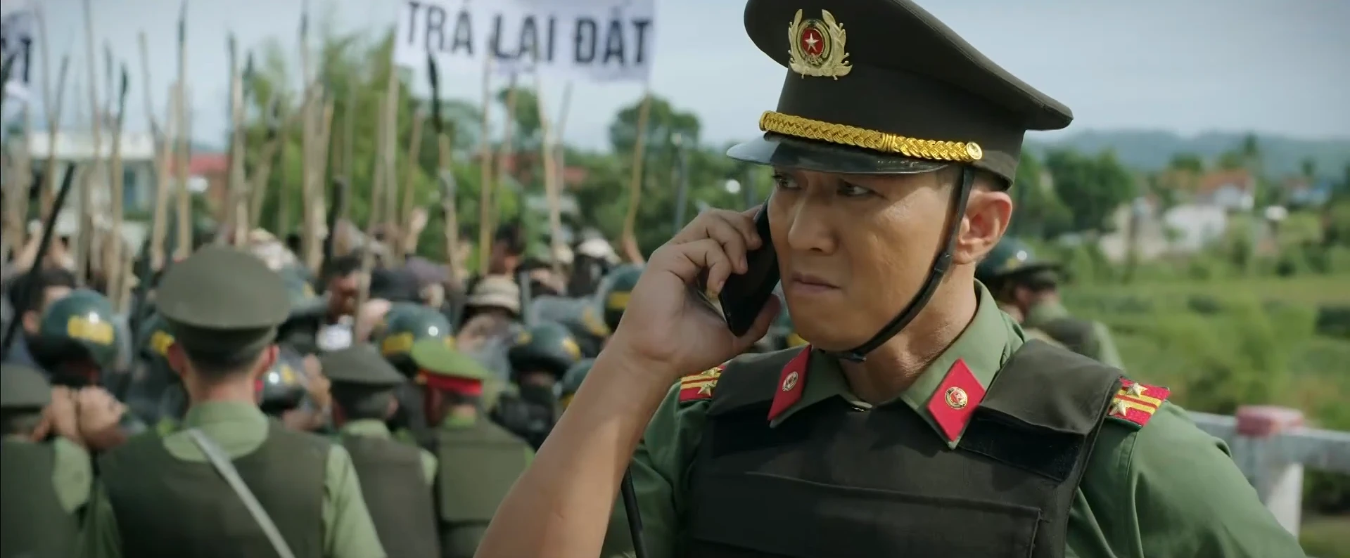 Trời cao nguyên xanh - Tập cuối: Tuấn và đồng đội tóm gọn toàn bộ nhóm phản động của Lok - Hình 4
